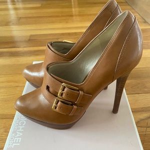MICHAEL by Michael Kors Becca Pump